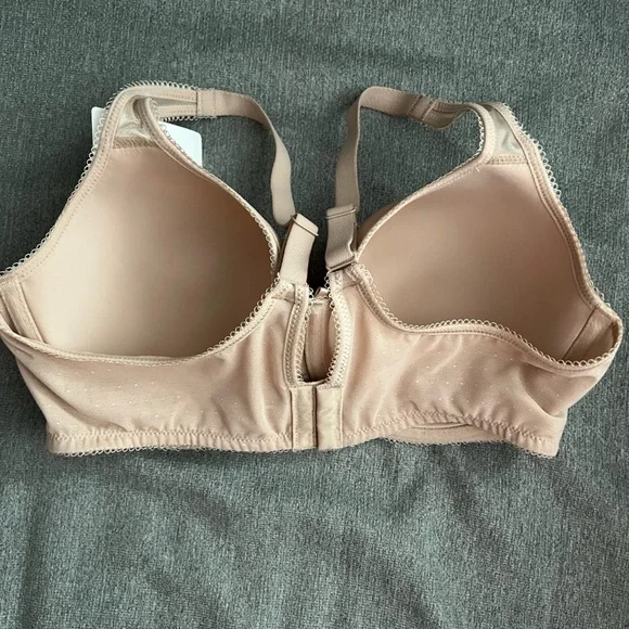 NWT Wacoal Retro Chic Seamless Underwire Contour Bra 853186 in ToastSize 38D
